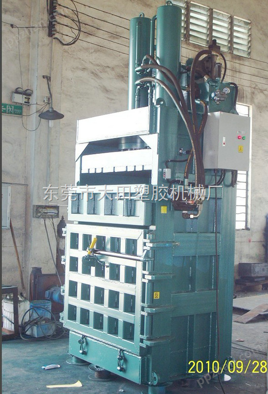 广州150吨压力服装液压打包机